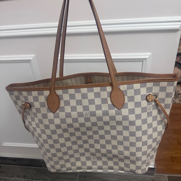 Louis Vuitton Azur MM - Picture 10 of 16